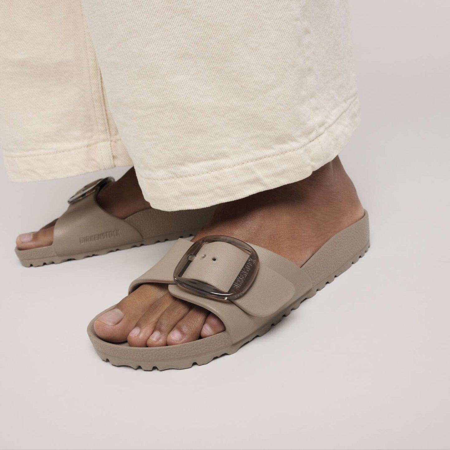 Madrid Big Buckle - EVA - Gray Taupe
