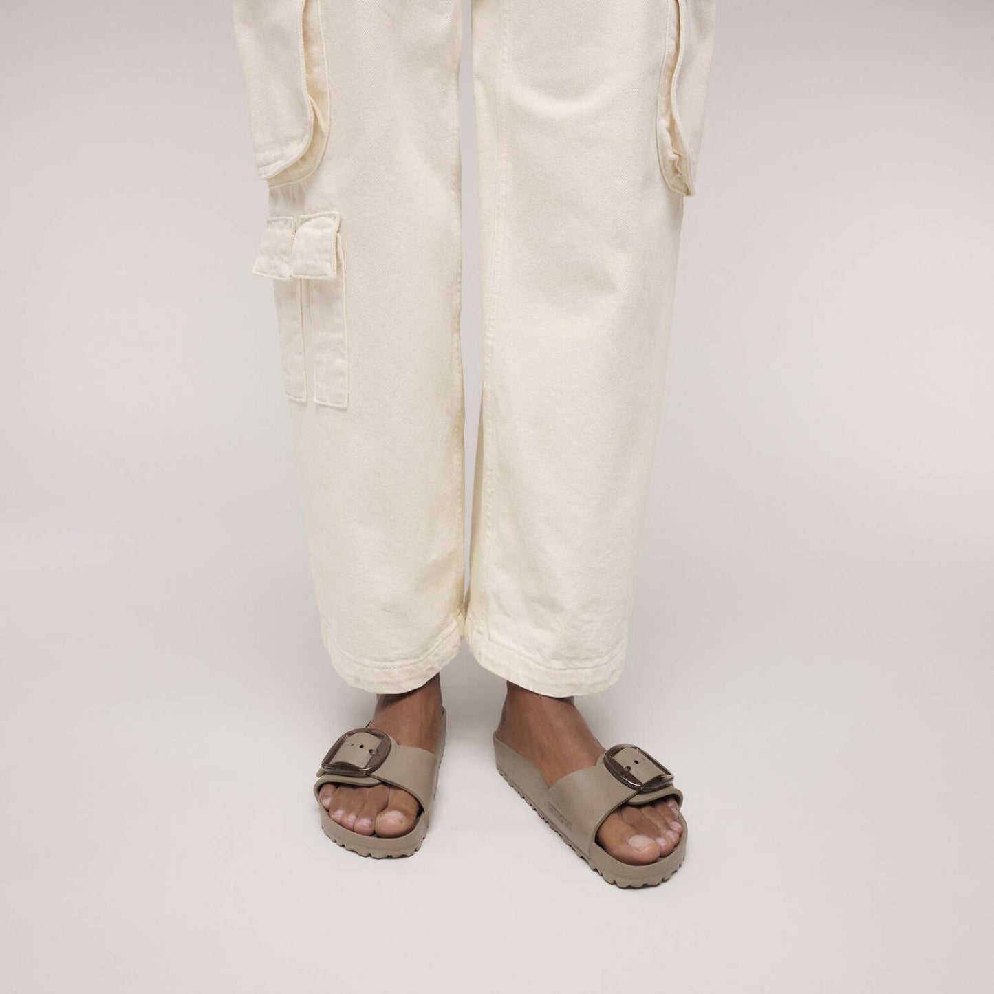 Madrid Big Buckle - EVA - Gray Taupe